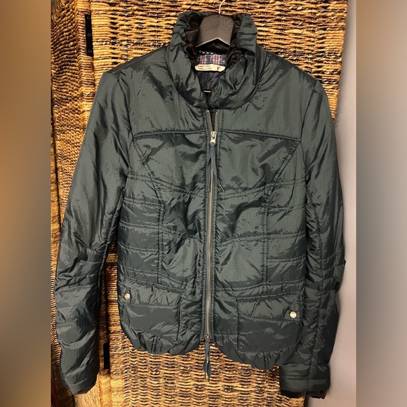 Free People- Coat,‎ Size:8, Pre-Owned, Velvet like trim on edges on inside - Picture 1 of 6